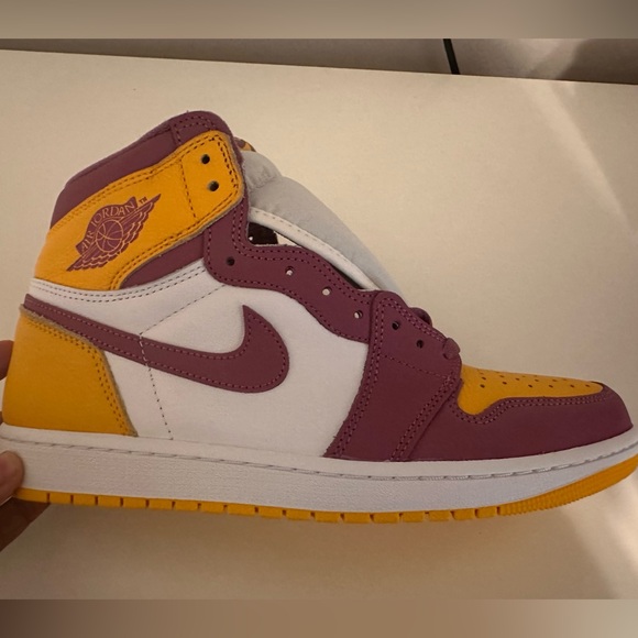 Air Jordan 1 Retro High OG Brotherhood Sz 10 NEW - Picture 7 of 7